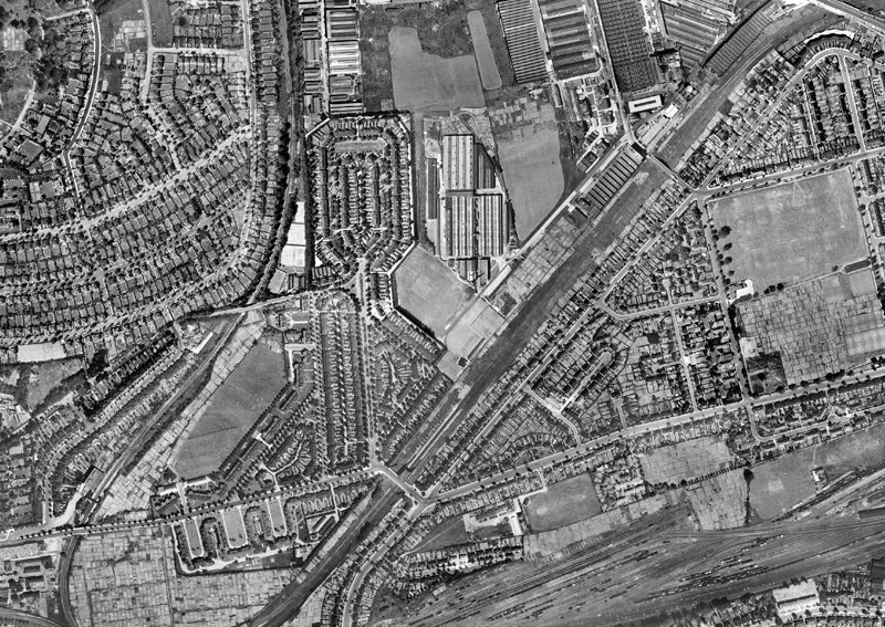 Post-War 1947 London Aerial Map - Ealing