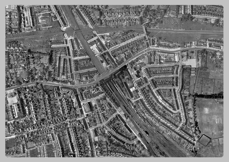 1947 Post-War London Aerial Map - Wembley