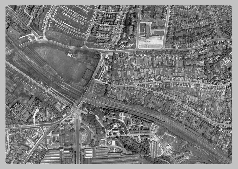1947 Post-War London Aerial Map - Wembley