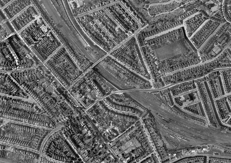Post-War 1947 London Aerial Map - Camden