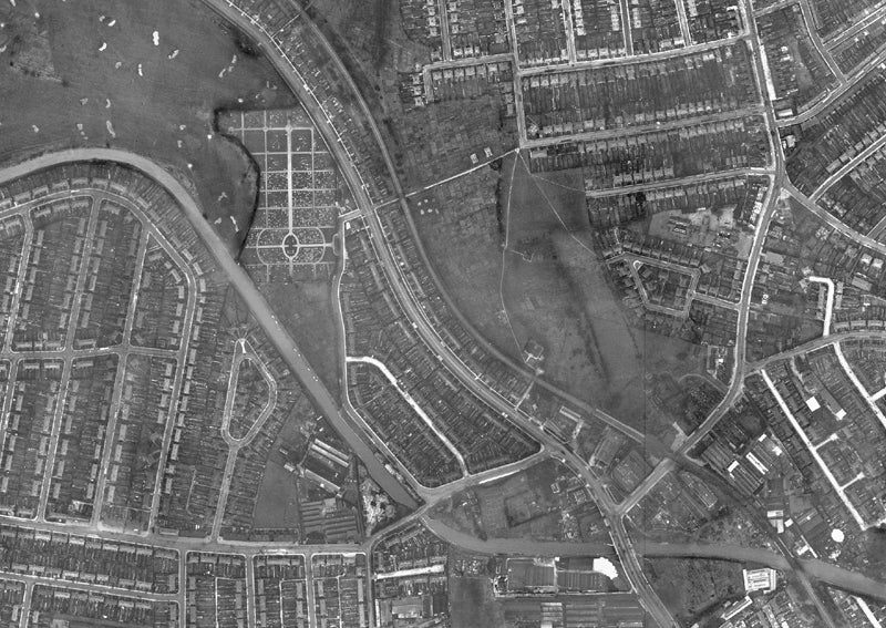 Post-War 1947 London Aerial Map - Alperton