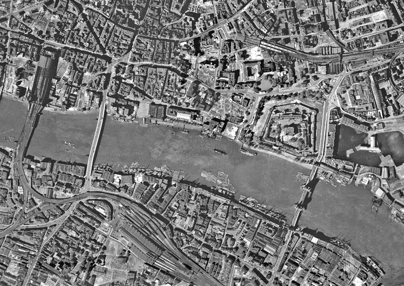 Post-War 1947 London Aerial Map - The City