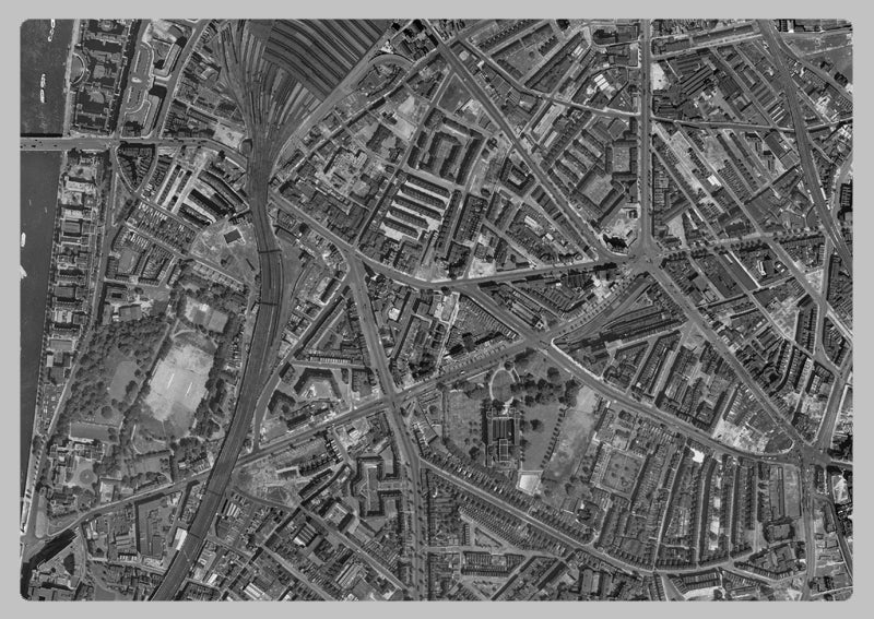 1947 Post-War London Aerial Map - Lambeth