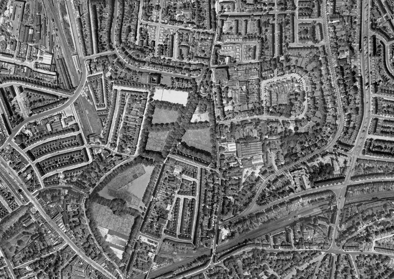 Post-War 1947 London Aerial Map - Highbury