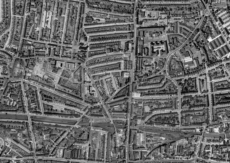 Post-War 1947 London Aerial Map - Highbury