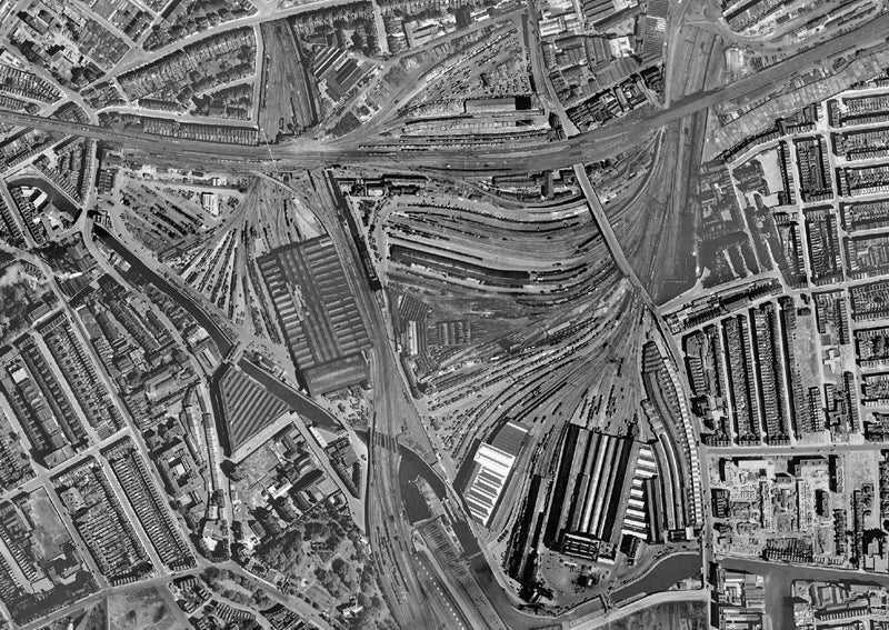 Post-War 1947 London Aerial Map - Camden Town