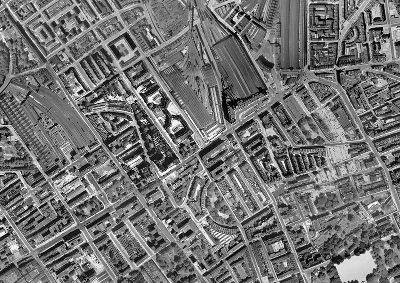 Post-War 1947 London Aerial Map - Camden Town